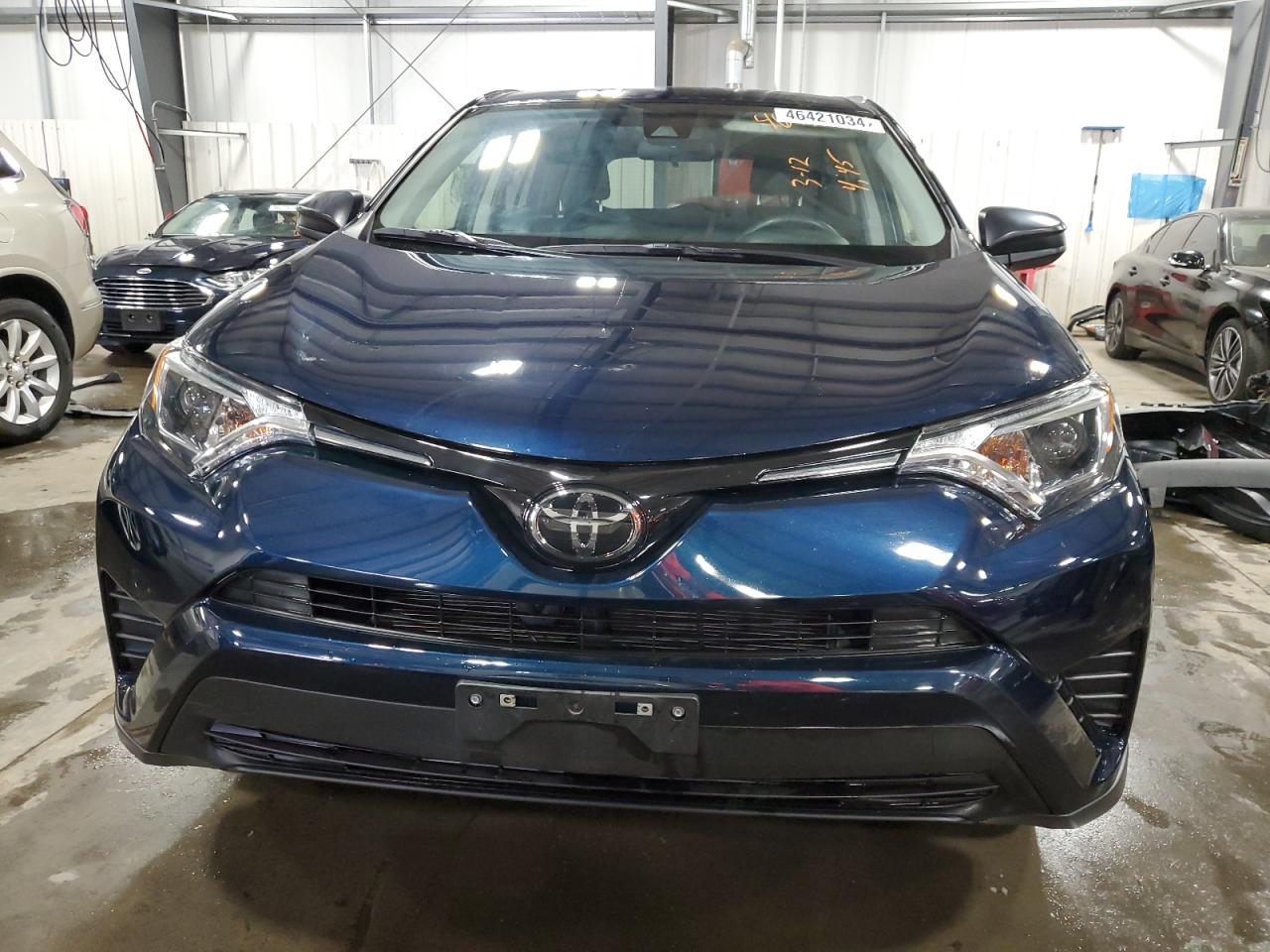 2018 TOYOTA RAV4 LE - Image 5