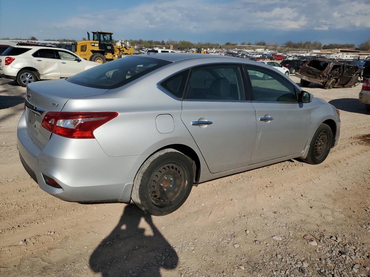 2016 NISSAN SENTRA S - Фото 3