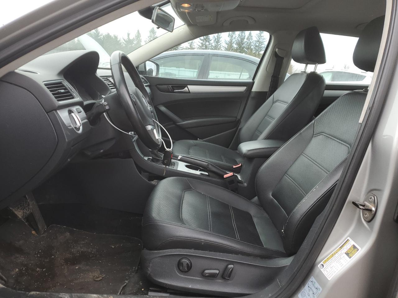 2013 VOLKSWAGEN PASSAT SE - Image 7
