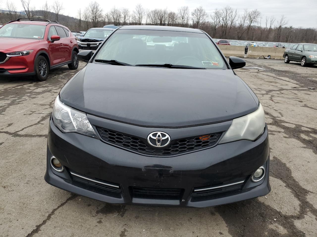 2014 TOYOTA CAMRY L - Image 5