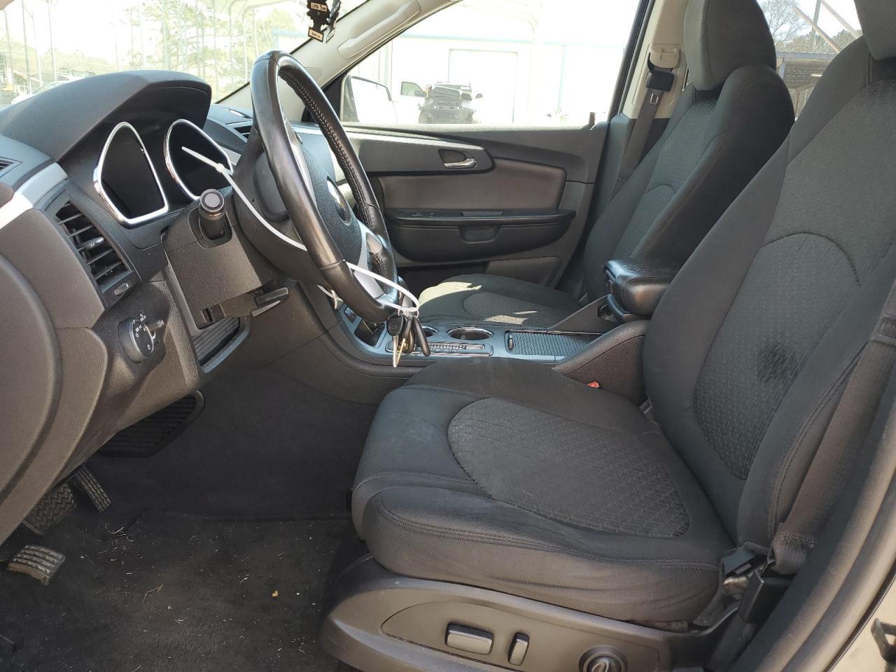 2011 CHEVROLET TRAVERSE L - Image 7