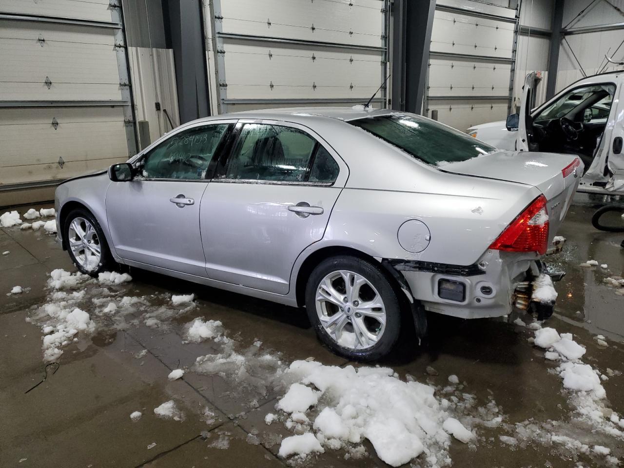 2012 FORD FUSION SE - Image 2
