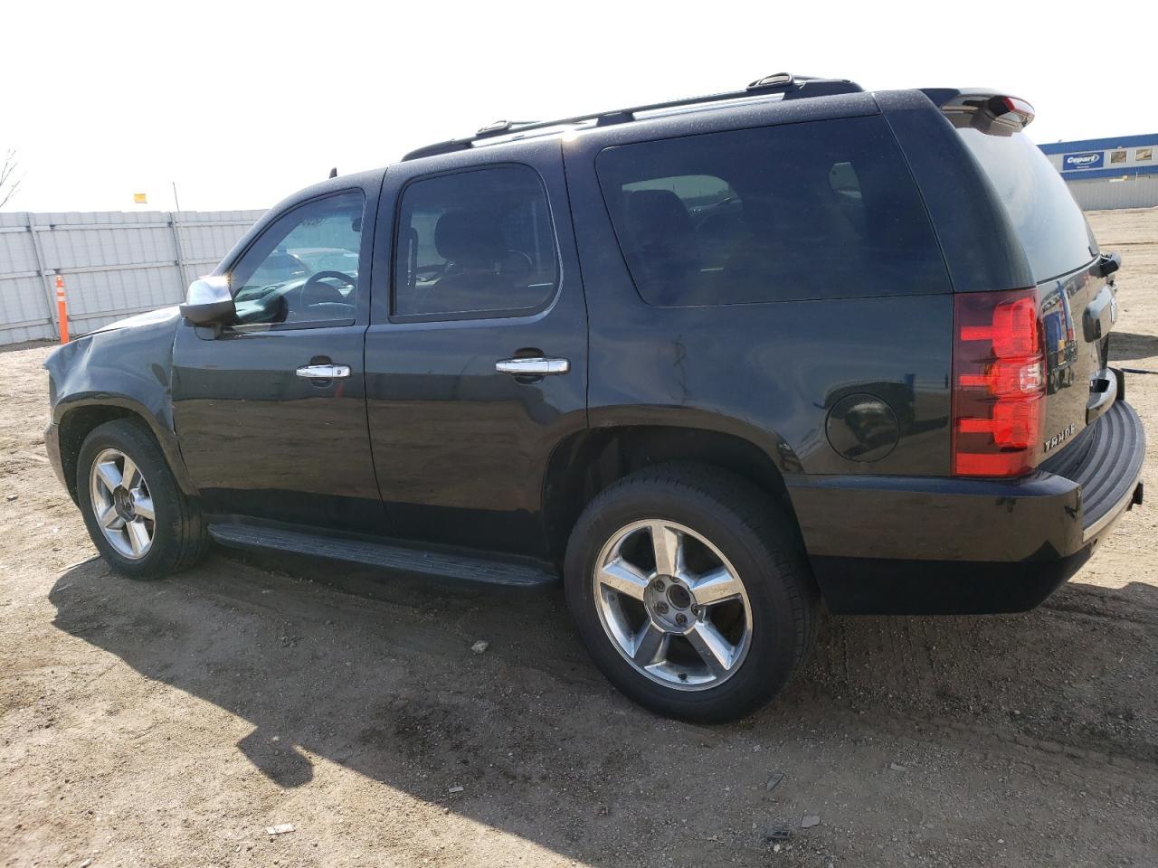 2011 CHEVROLET TAHOE K150 - Image 2
