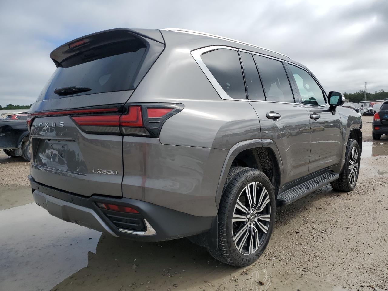 2023 LEXUS LX 600 BAS - Image 3