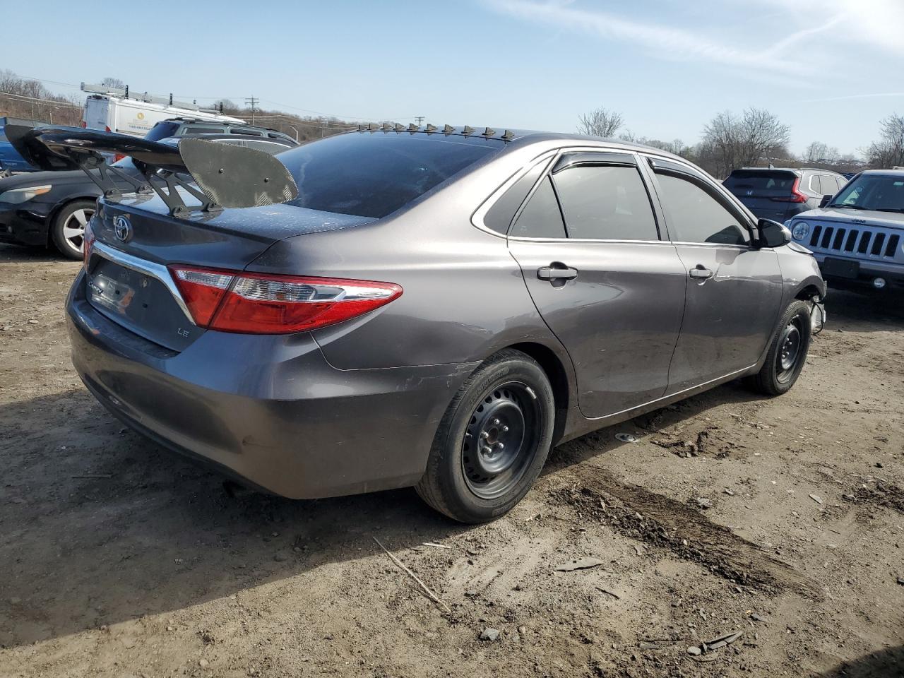 2016 TOYOTA CAMRY LE - Image 3