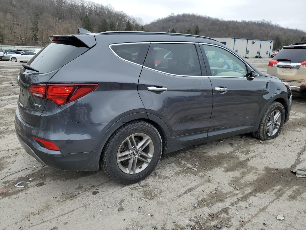 2017 HYUNDAI SANTA FE S - Image 3