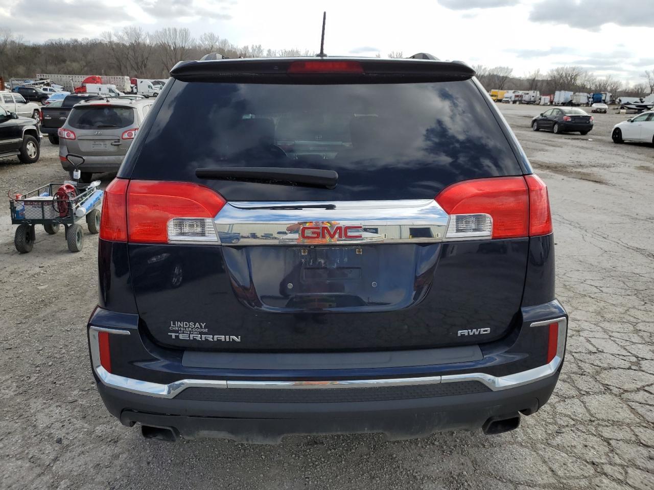 2016 GMC TERRAIN SL - Фото 6