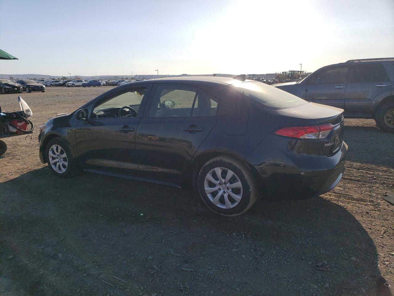 2020 TOYOTA COROLLA LE - Фото 2