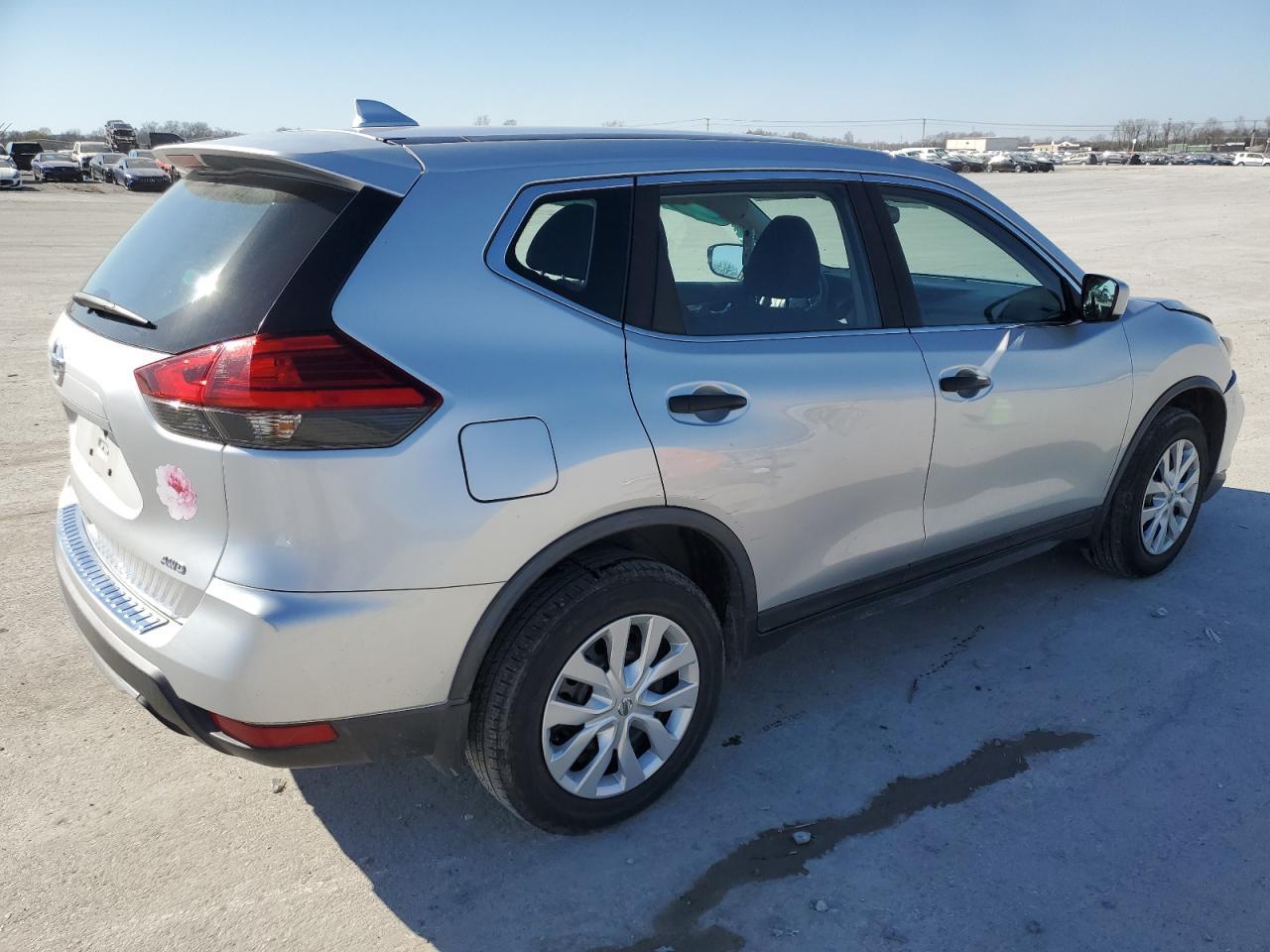 2017 NISSAN ROGUE S - Image 3