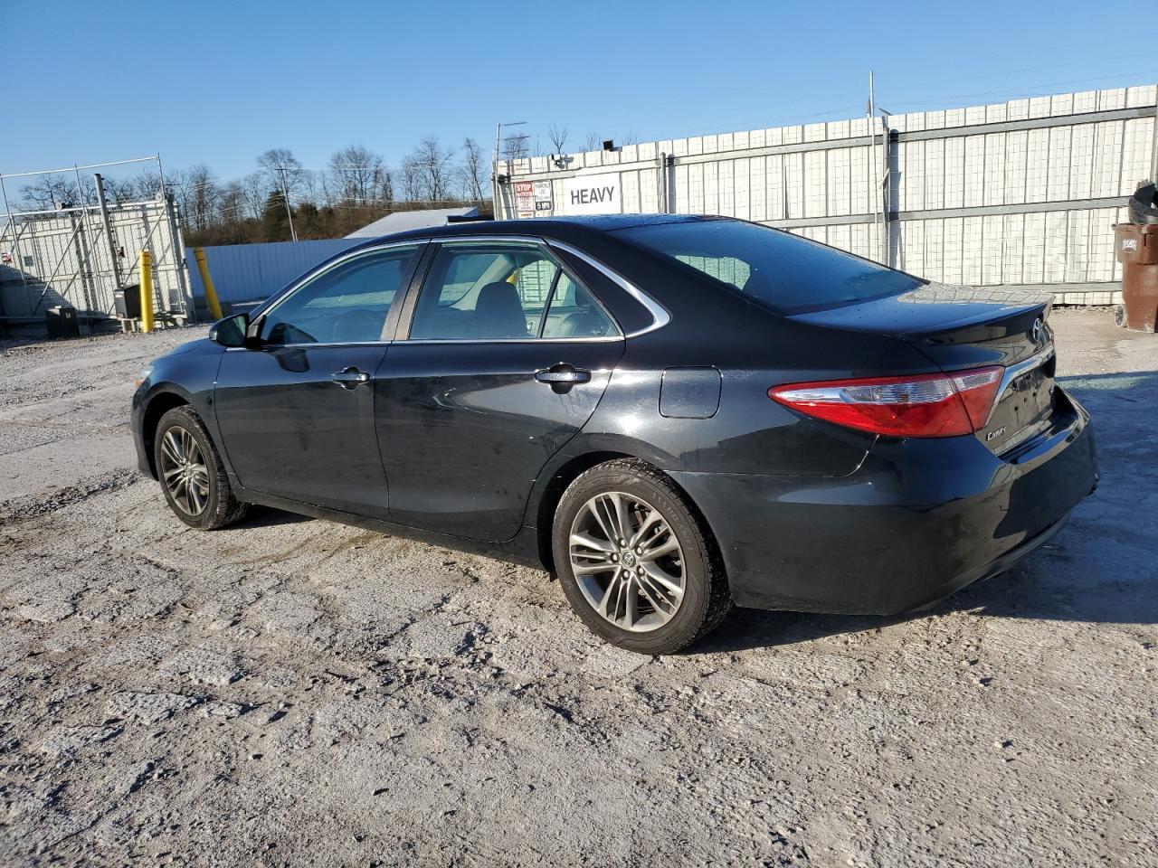 2017 TOYOTA CAMRY LE - Image 2