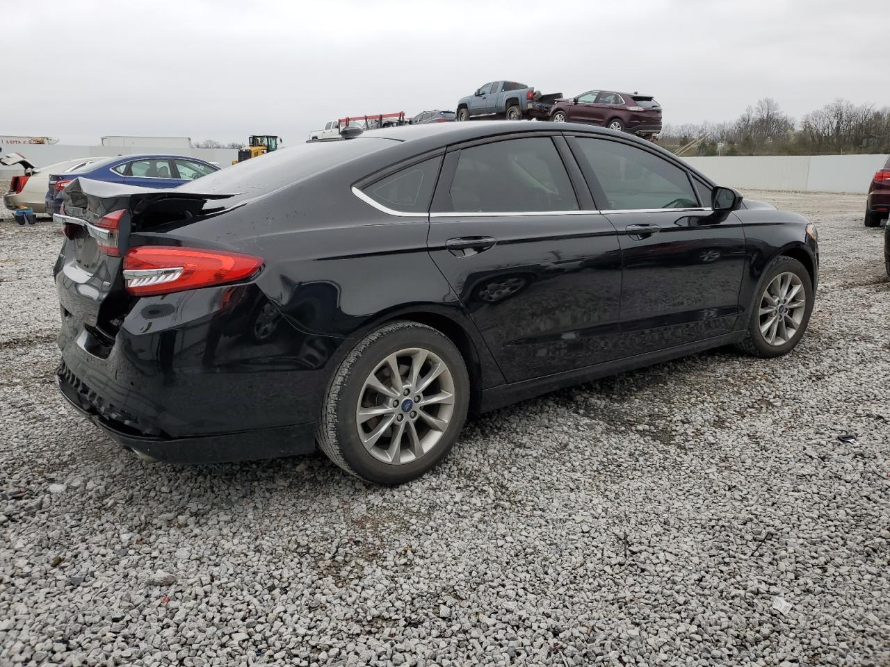 2017 FORD FUSION SE - Фото 3