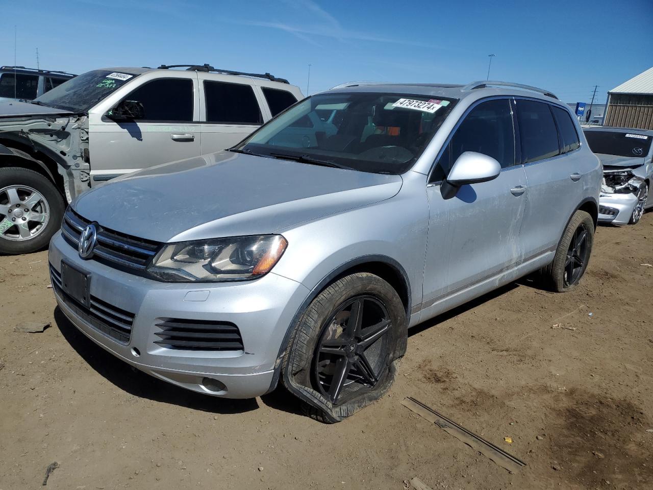 2011 VOLKSWAGEN TOUAREG V6 car image