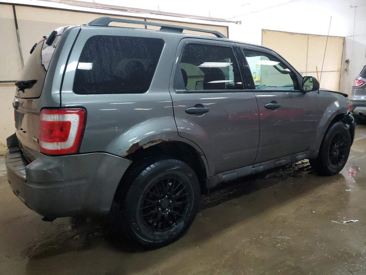 2010 FORD ESCAPE XLT - Фото 3