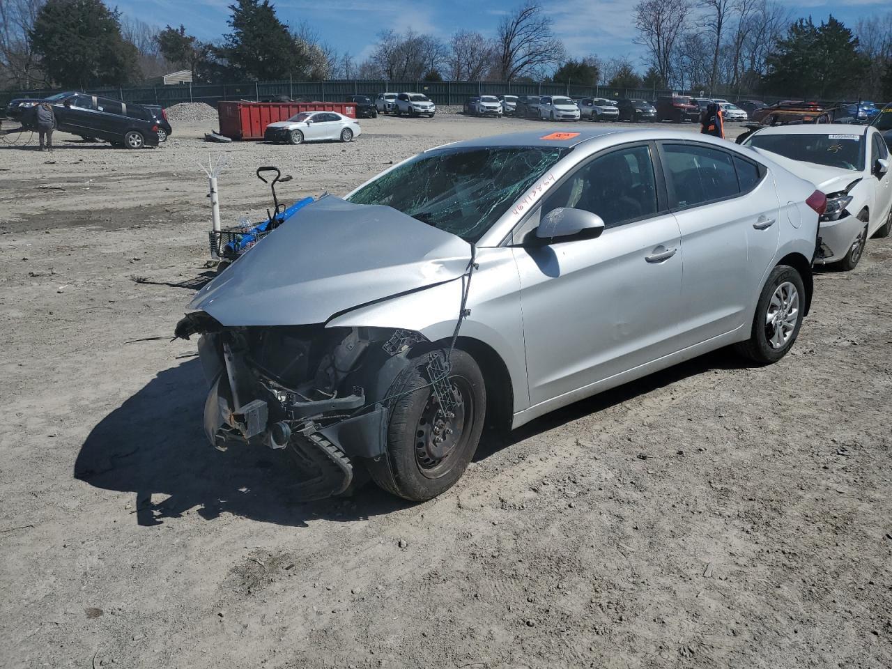 2018 HYUNDAI ELANTRA SE
