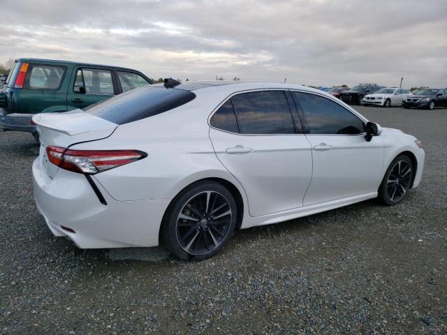 2018 Toyota Camry Xse - Фото 3