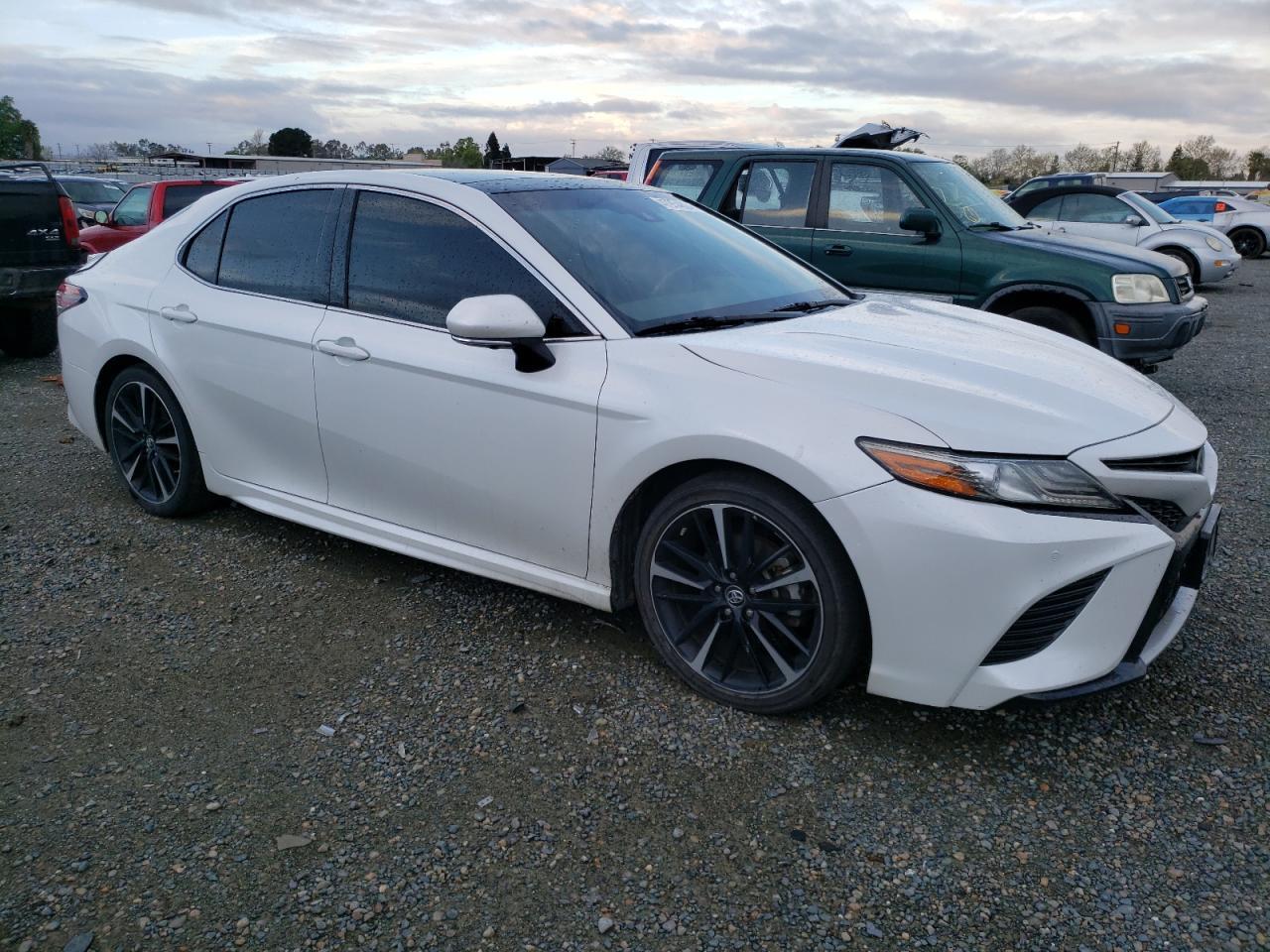 2018 TOYOTA CAMRY XSE - Фото 4