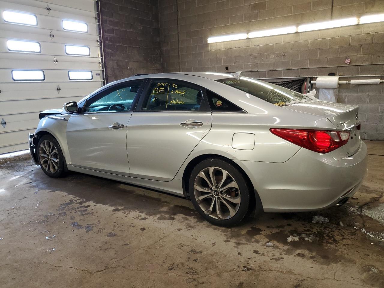 2013 HYUNDAI SONATA SE - Фото 2