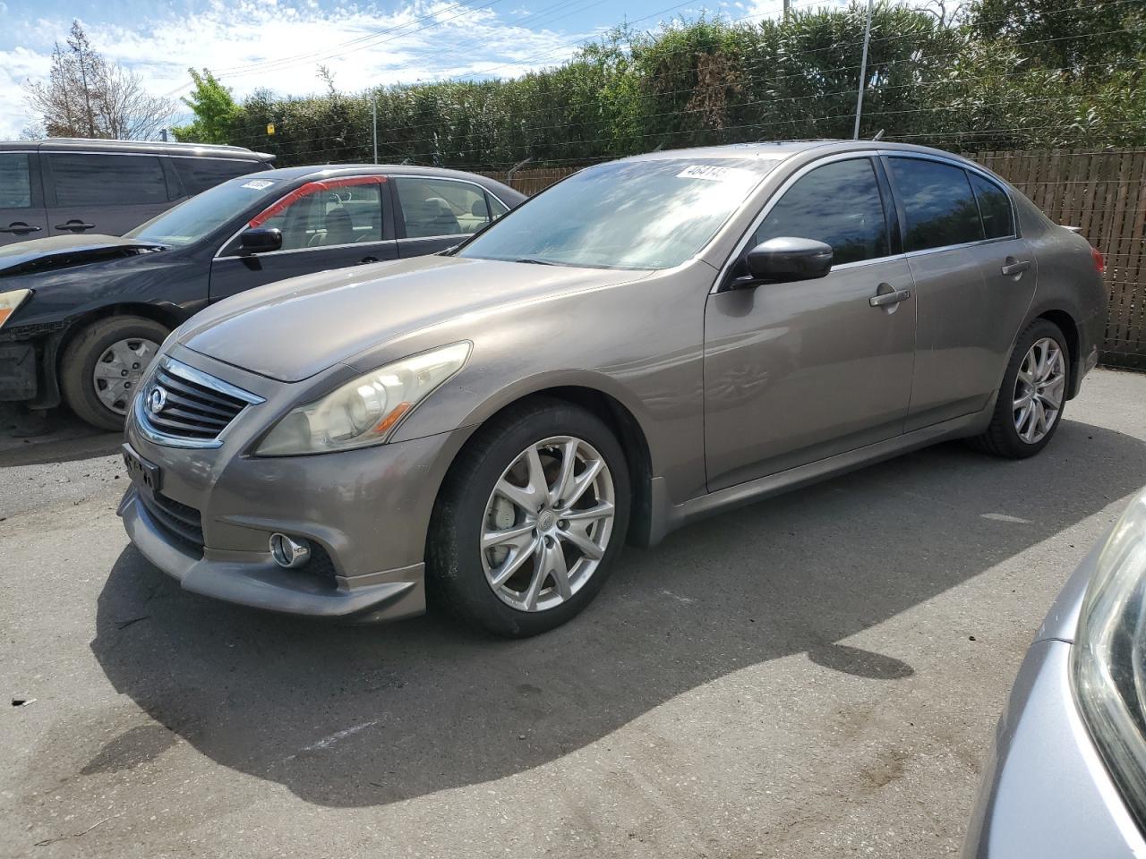 2010 INFINITI G37 BASE car image