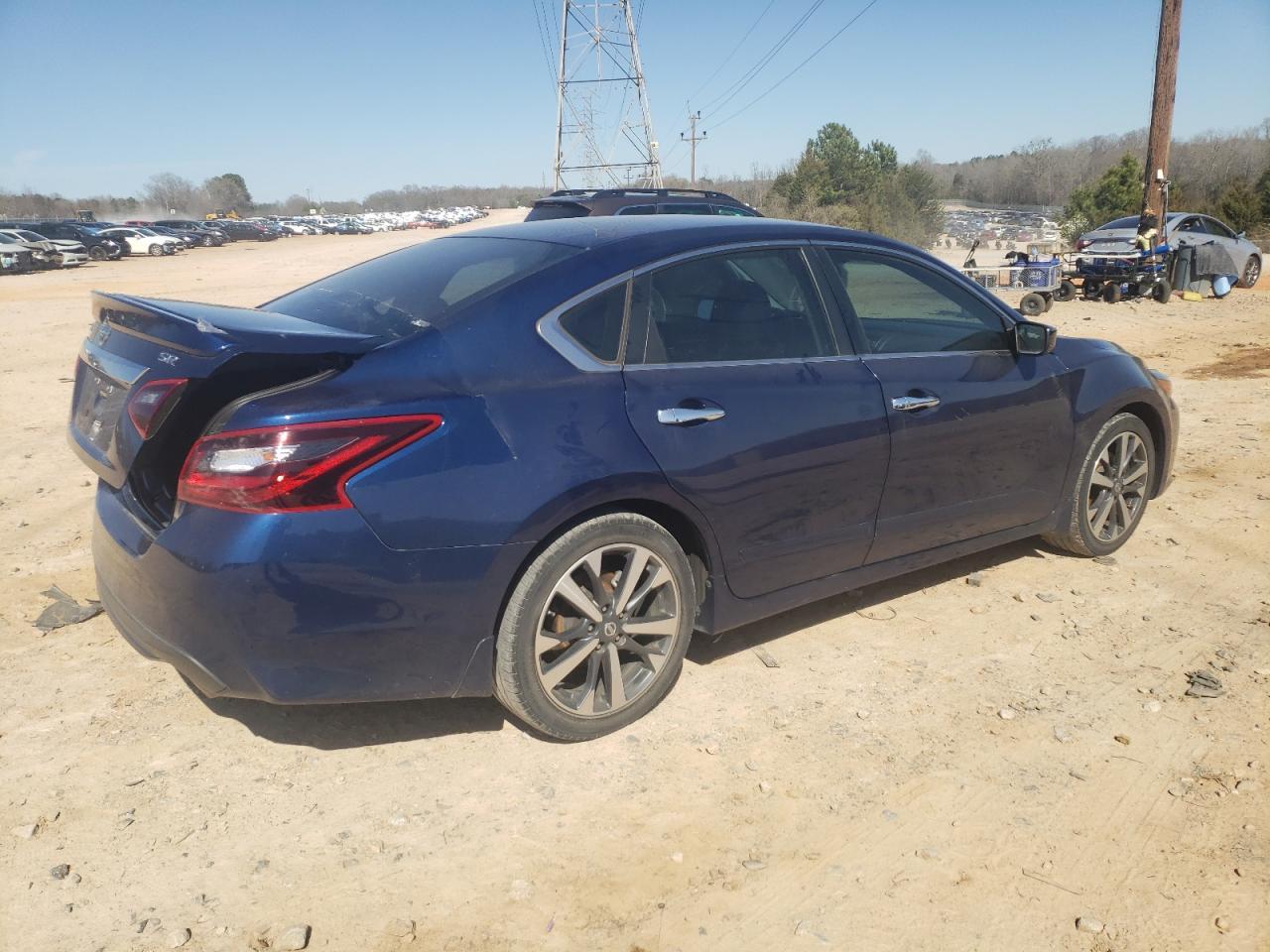 2017 NISSAN ALTIMA 2.5 - Фото 3