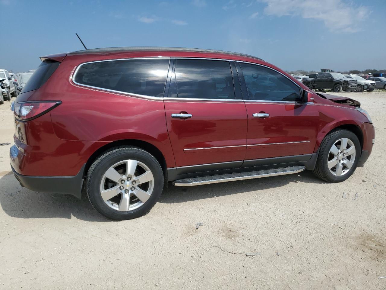 2015 CHEVROLET TRAVERSE L - Фото 3