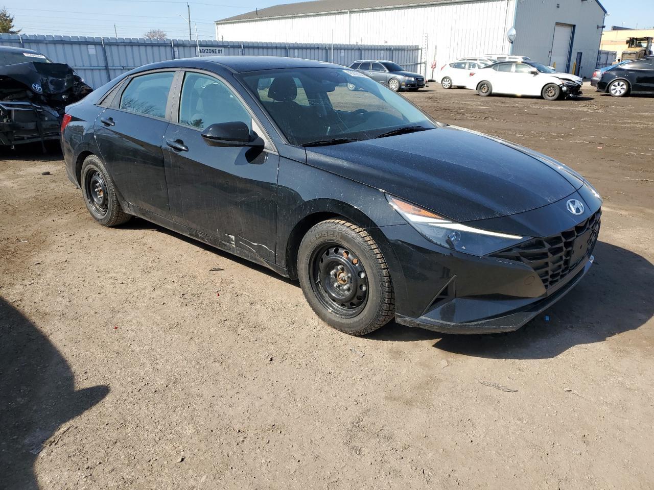 2022 HYUNDAI ELANTRA SE - Фото 4