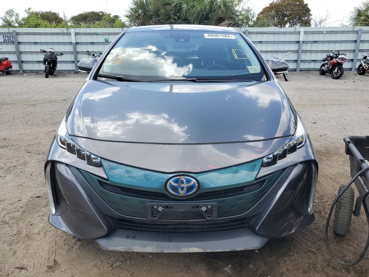 2018 TOYOTA PRIUS PRIM - Image 5