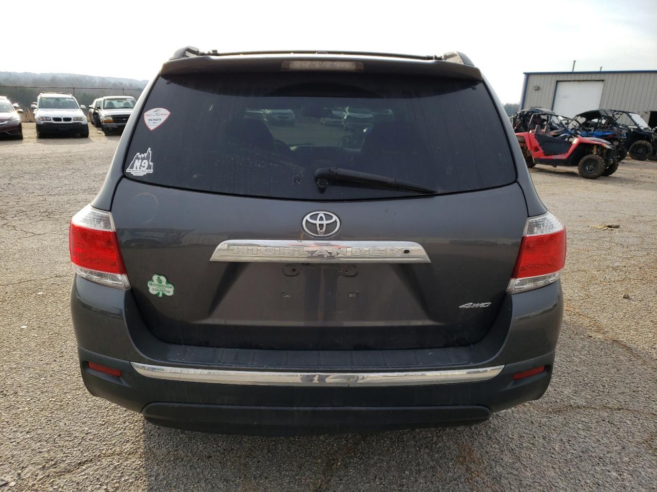 2012 TOYOTA HIGHLANDER - Image 6