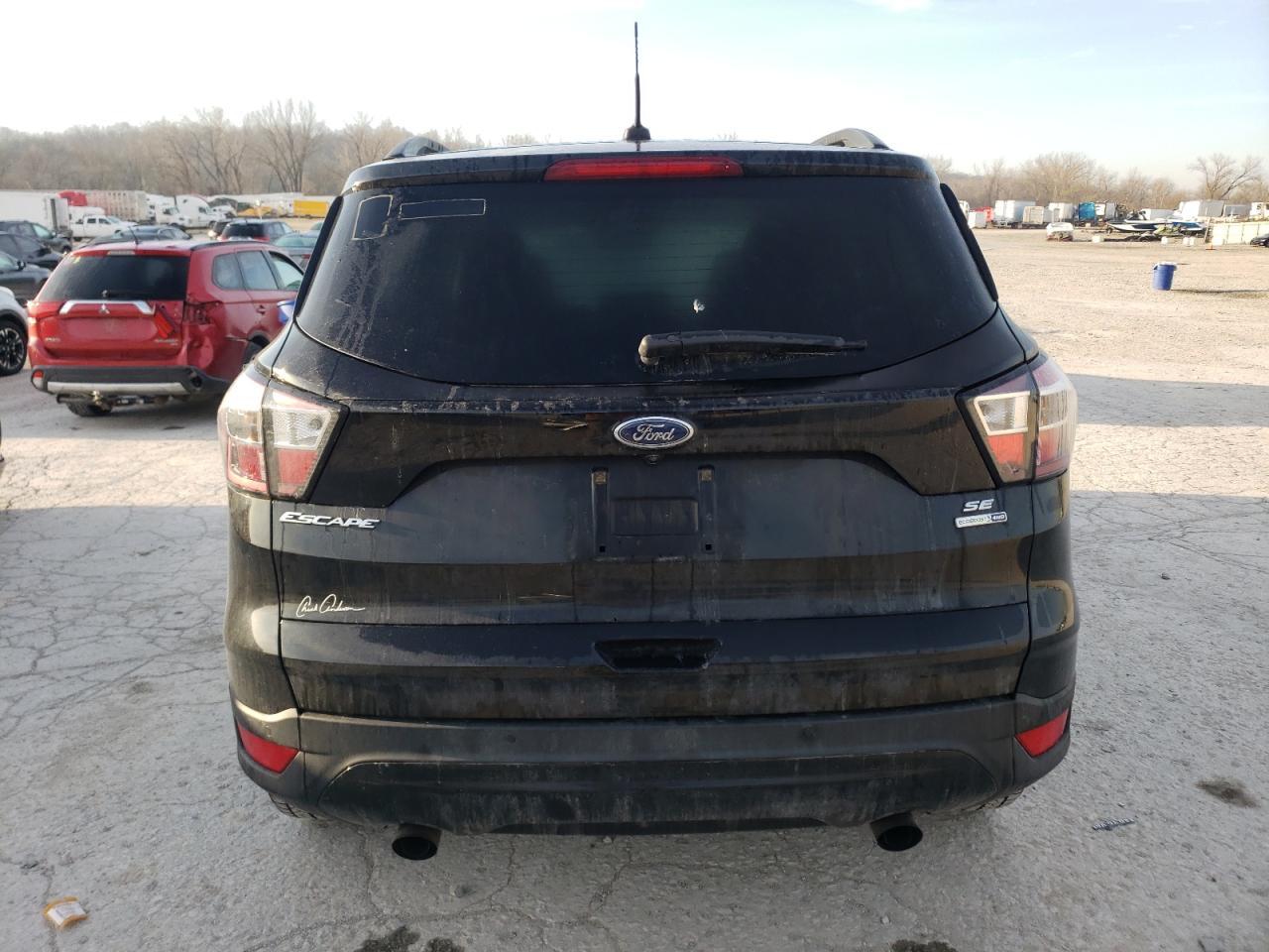 2017 FORD ESCAPE SE - Фото 6
