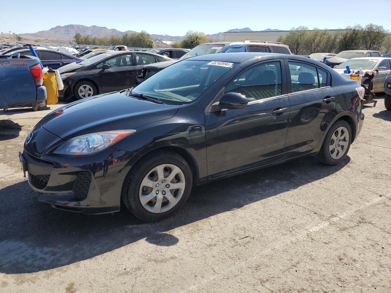 2013 MAZDA 3 I