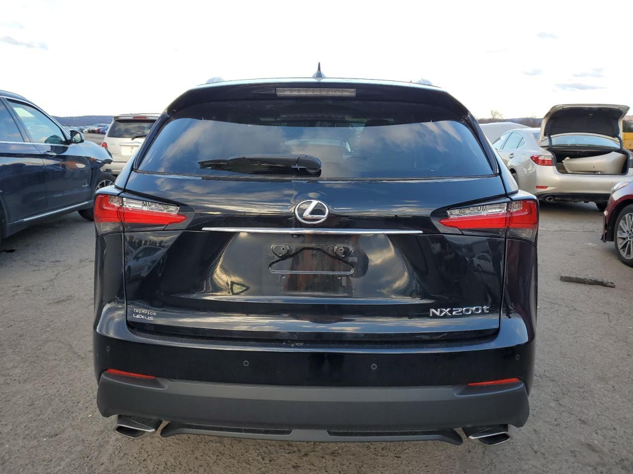 2017 LEXUS NX 200T BA - Фото 6