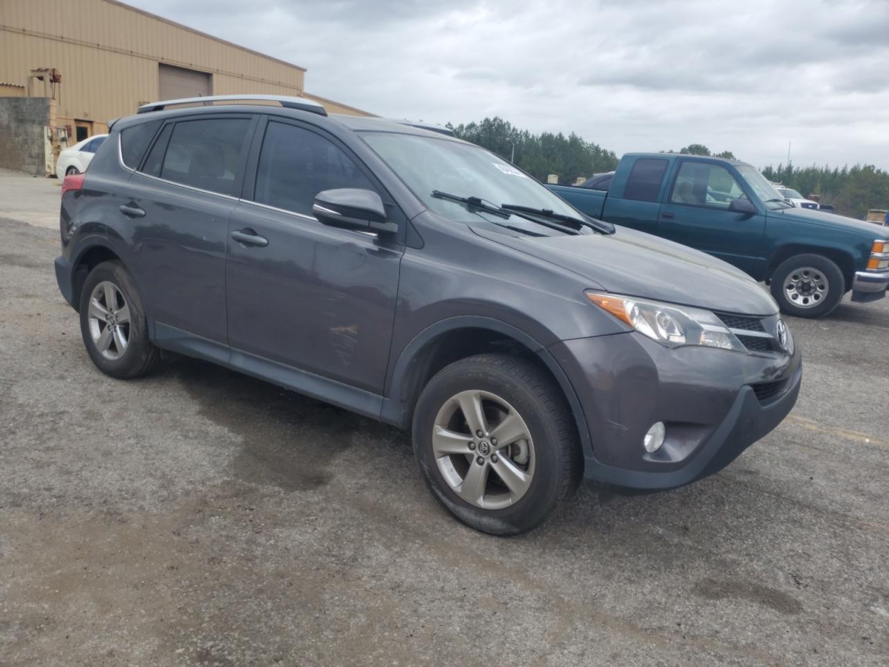 2015 TOYOTA RAV4 XLE - Фото 4