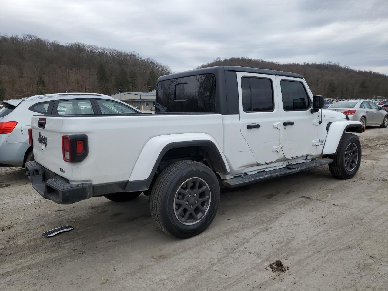 2023 JEEP GLADIATOR - Image 3