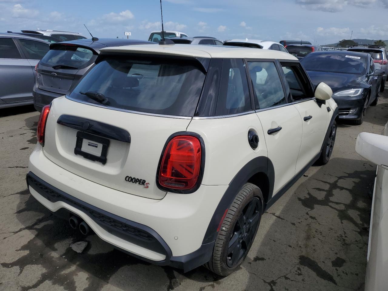 2023 MINI COOPER S - Image 3