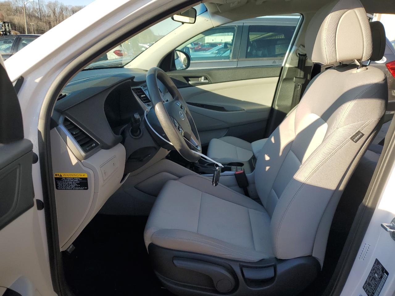 2016 HYUNDAI TUCSON SE - Фото 7