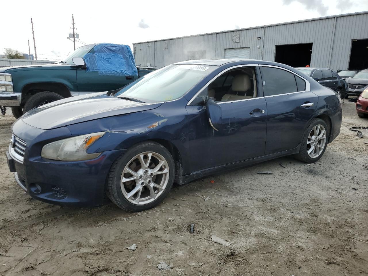 2014 NISSAN MAXIMA S