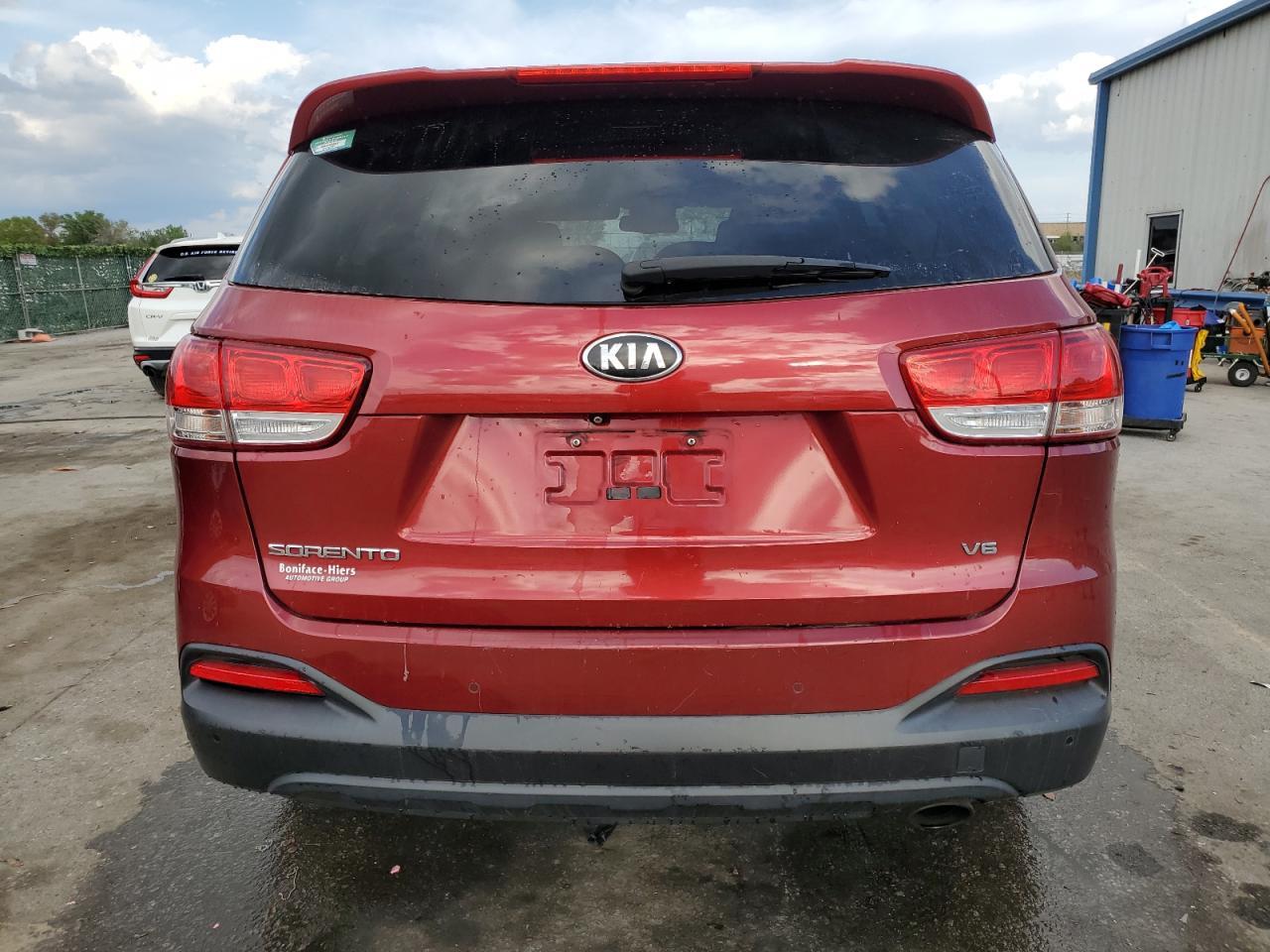 2016 KIA SORENTO LX - Image 6