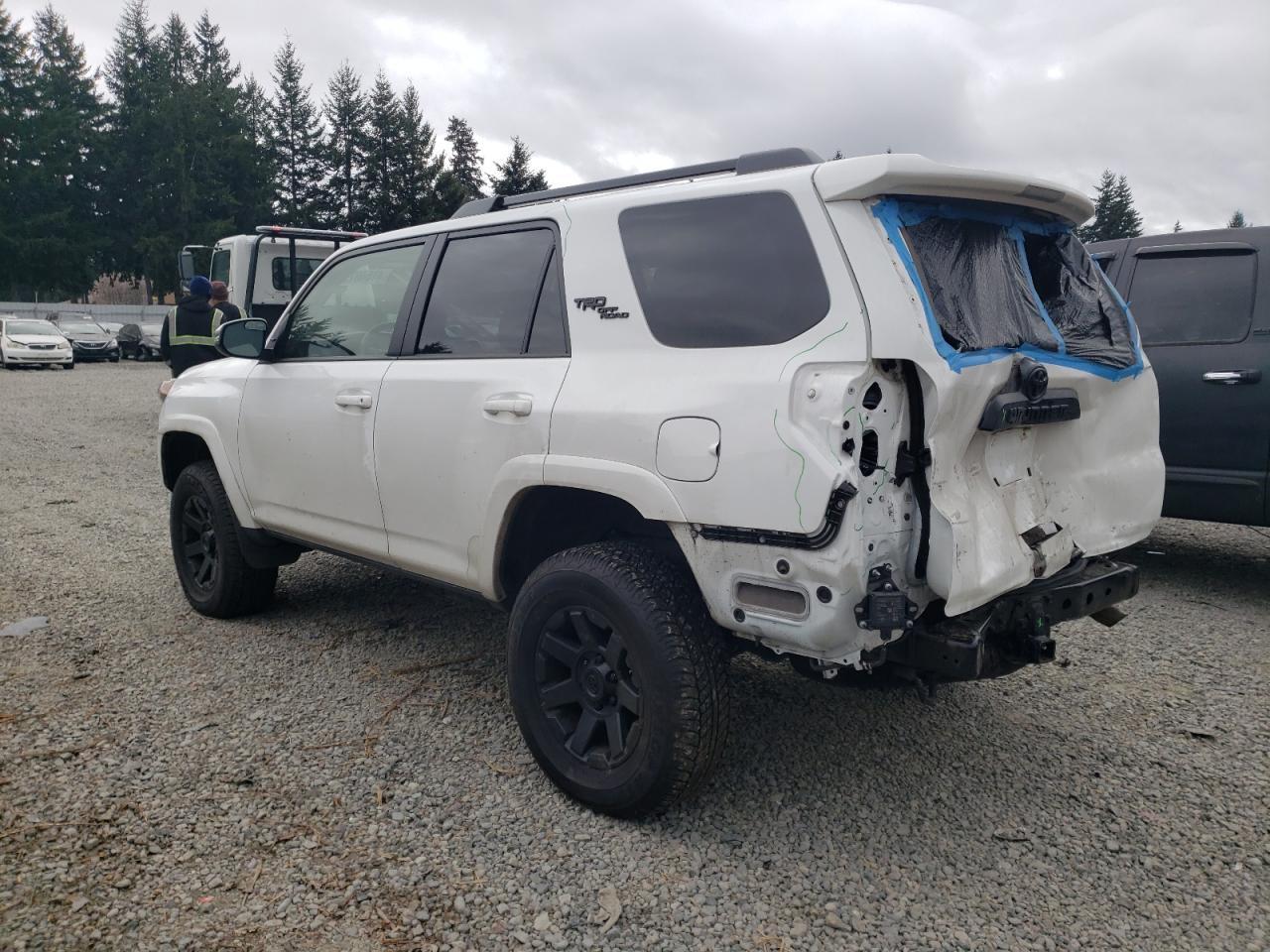 2022 TOYOTA 4RUNNER SR - Image 2