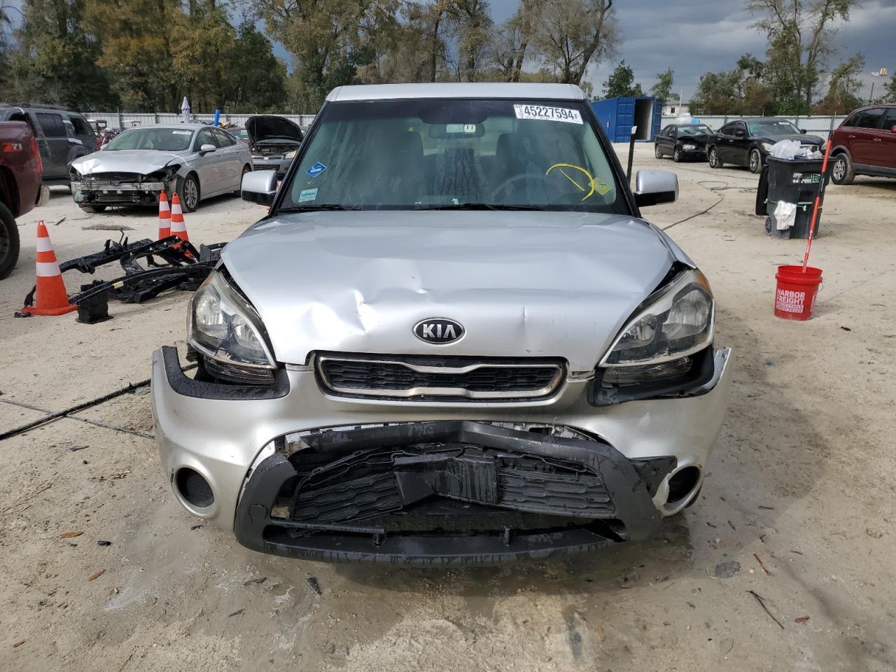 2013 KIA SOUL - Image 5