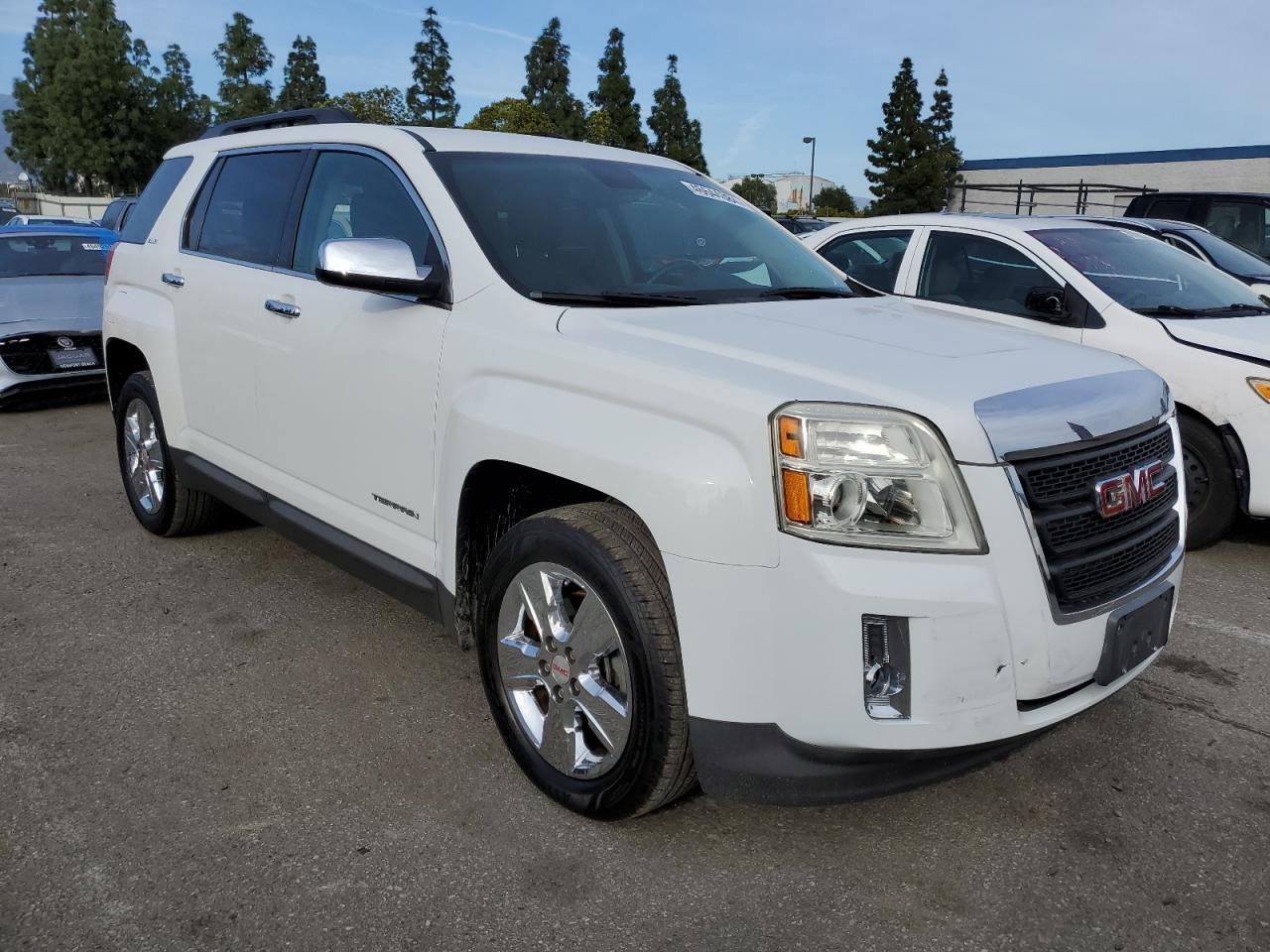 2014 GMC TERRAIN SL - Image 4