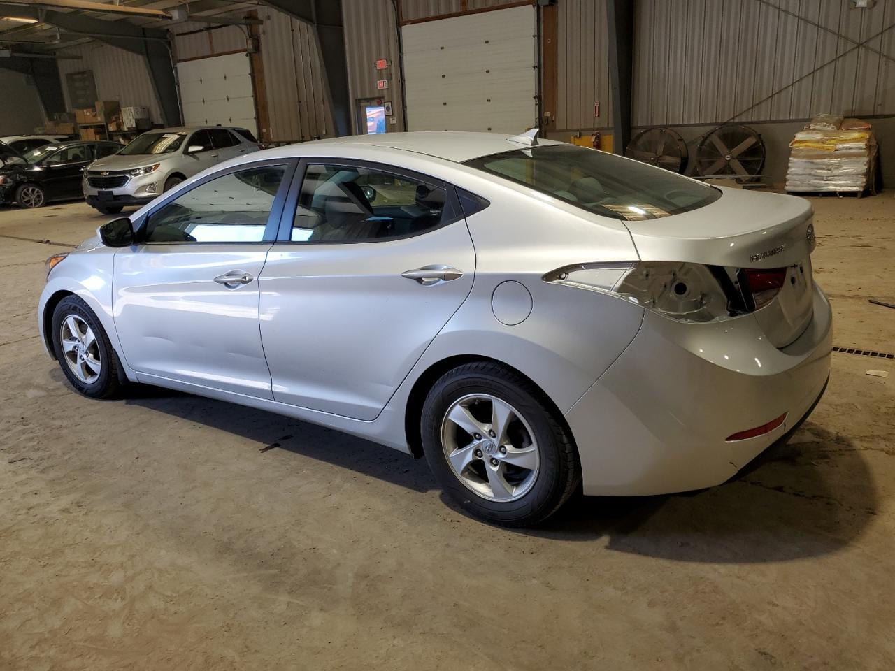 2015 HYUNDAI ELANTRA SE - Фото 2