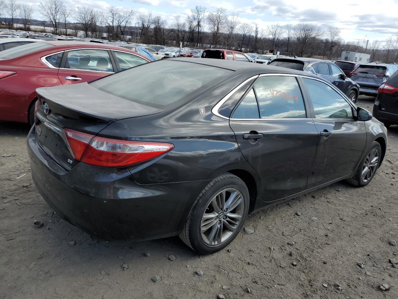 2016 TOYOTA CAMRY LE - Фото 3