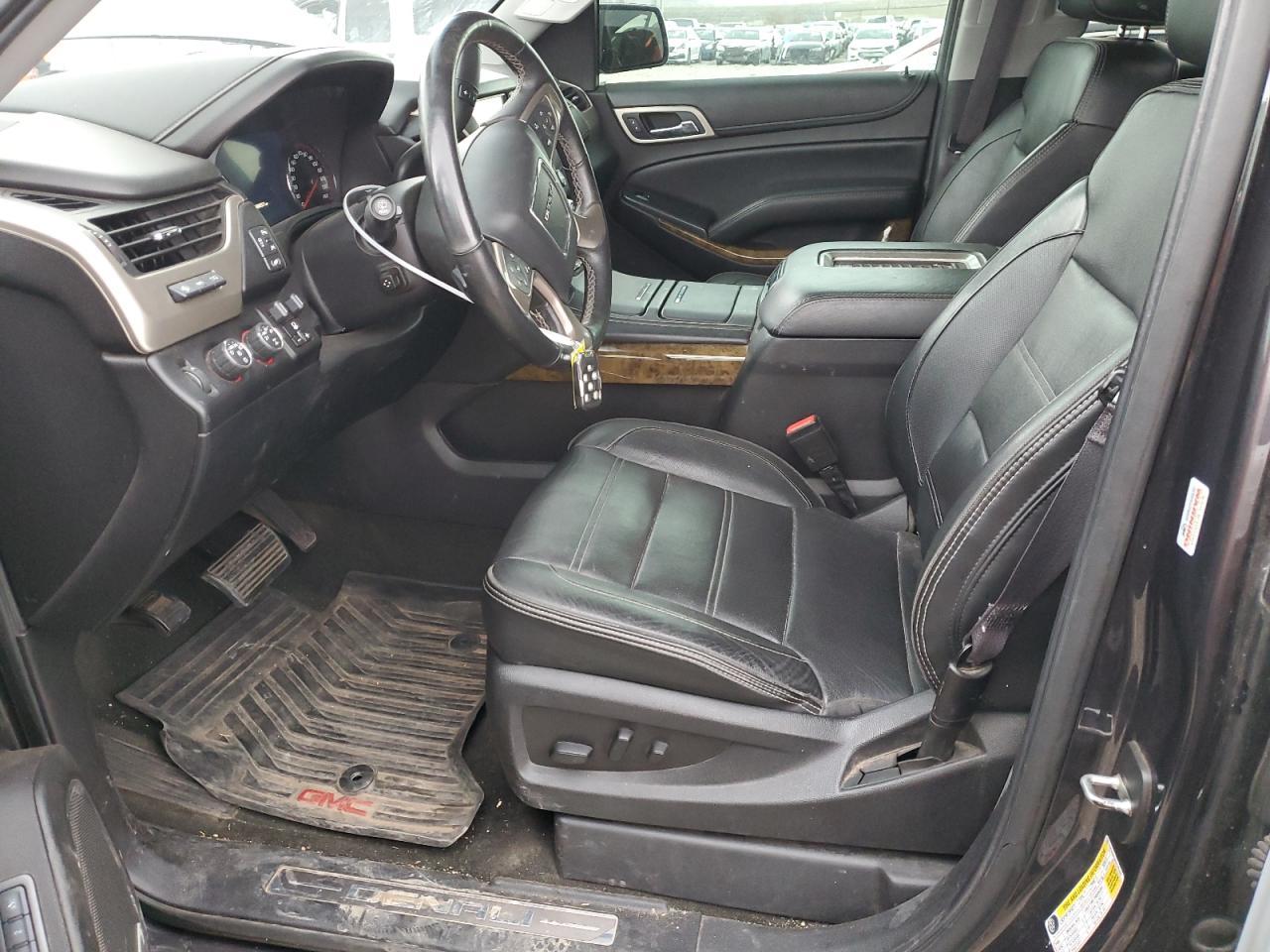 2016 GMC YUKON XL D - Фото 7