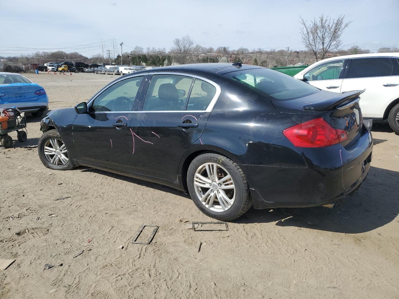 2012 INFINITI G37 - Image 2