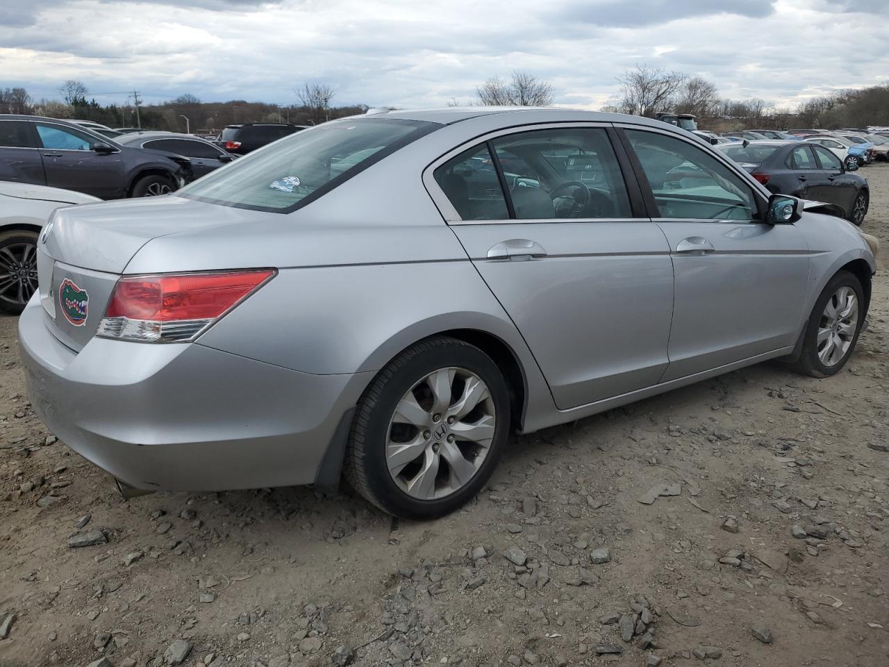 2010 HONDA ACCORD EXL - Image 3
