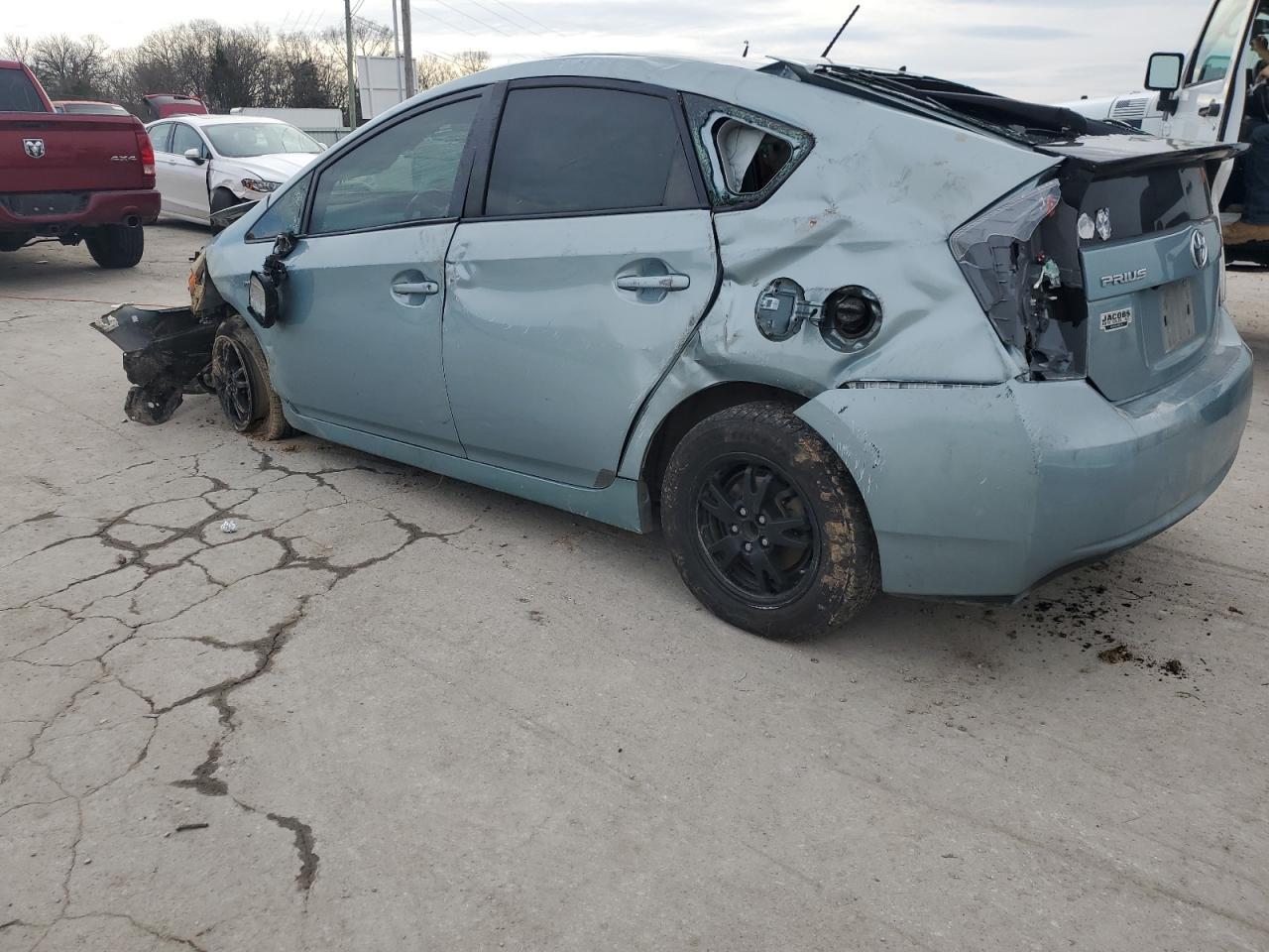 2015 TOYOTA PRIUS - Фото 2