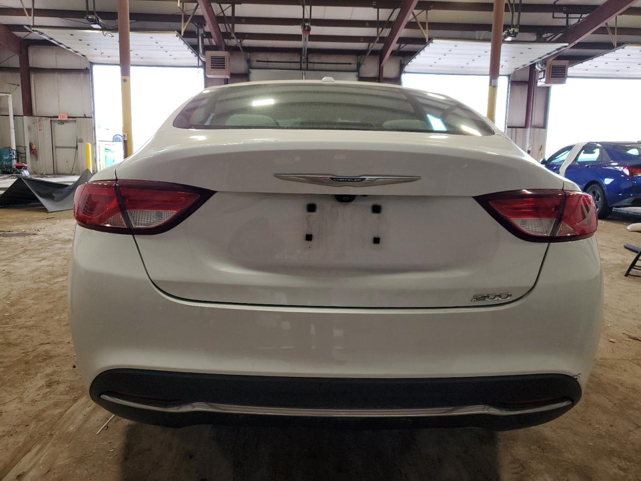 2015 CHRYSLER 200 LIMITE - Фото 6
