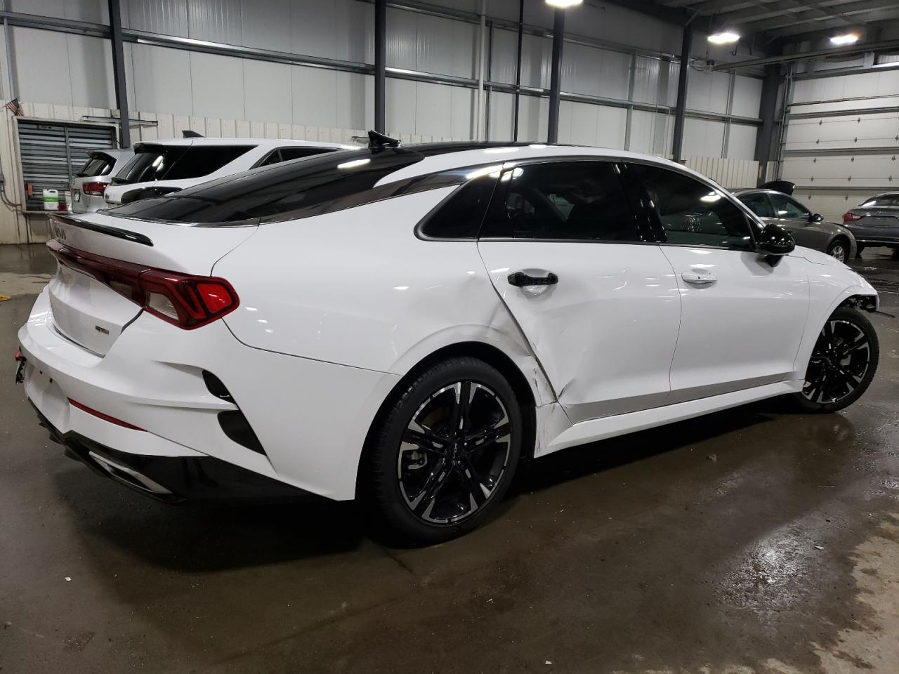2023 KIA K5 GT LINE - Фото 3