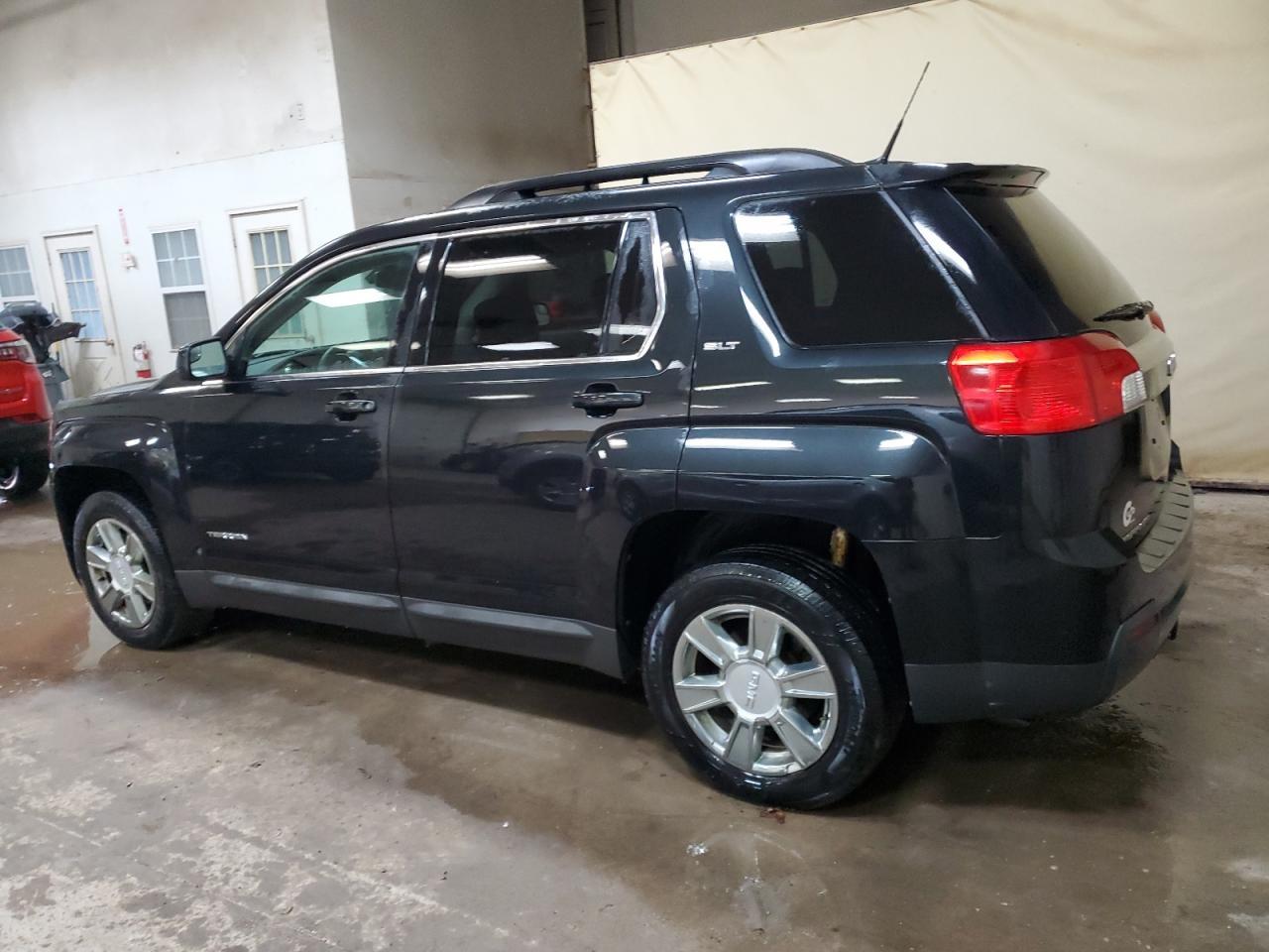 2012 GMC TERRAIN SL - Image 2