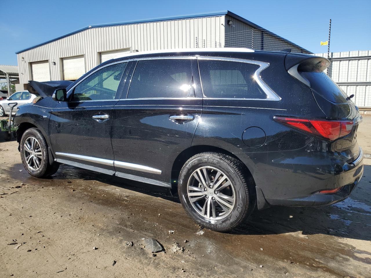 2017 INFINITI QX60 - Image 2