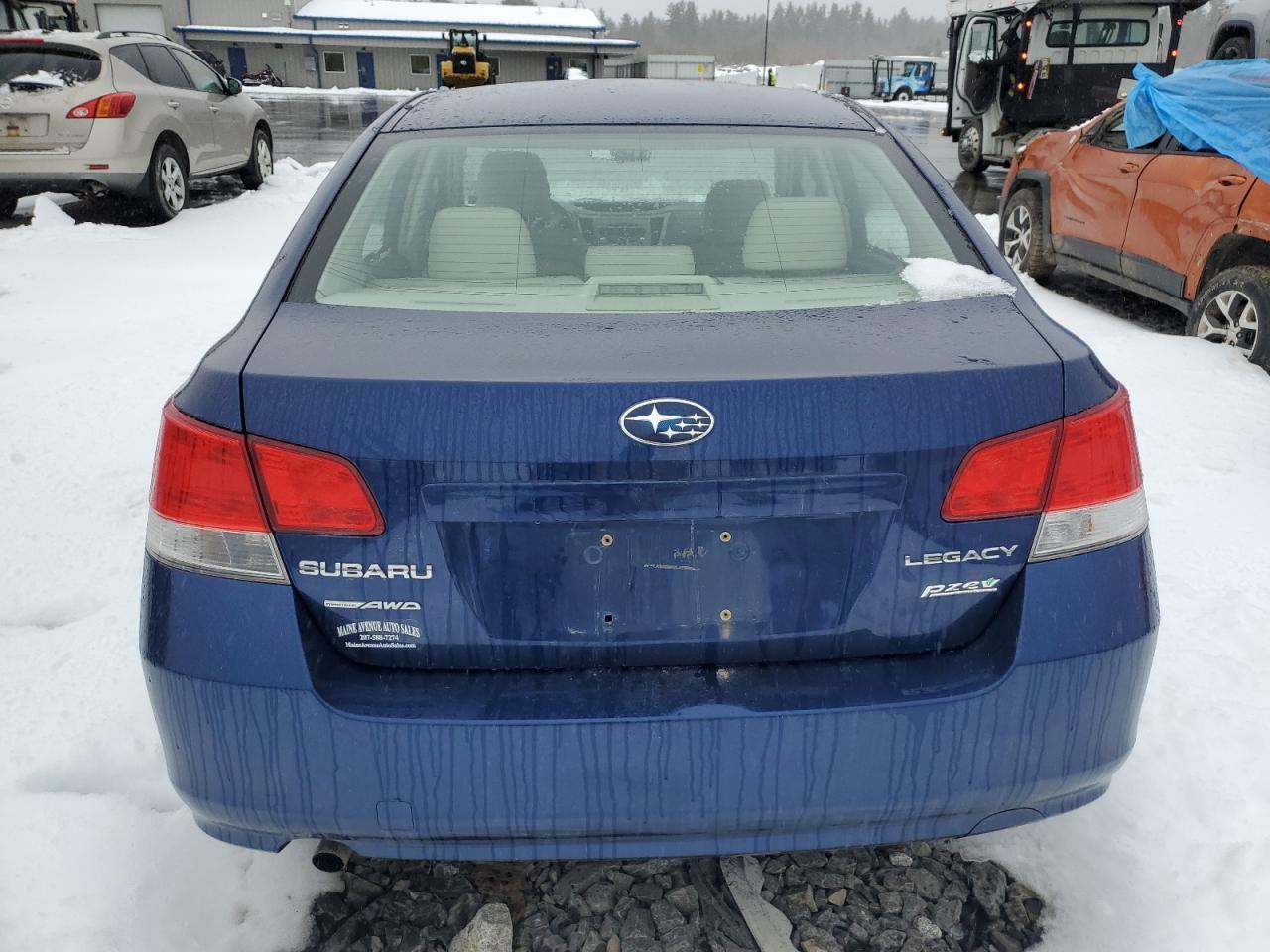 2011 SUBARU LEGACY 2.5 - Image 6
